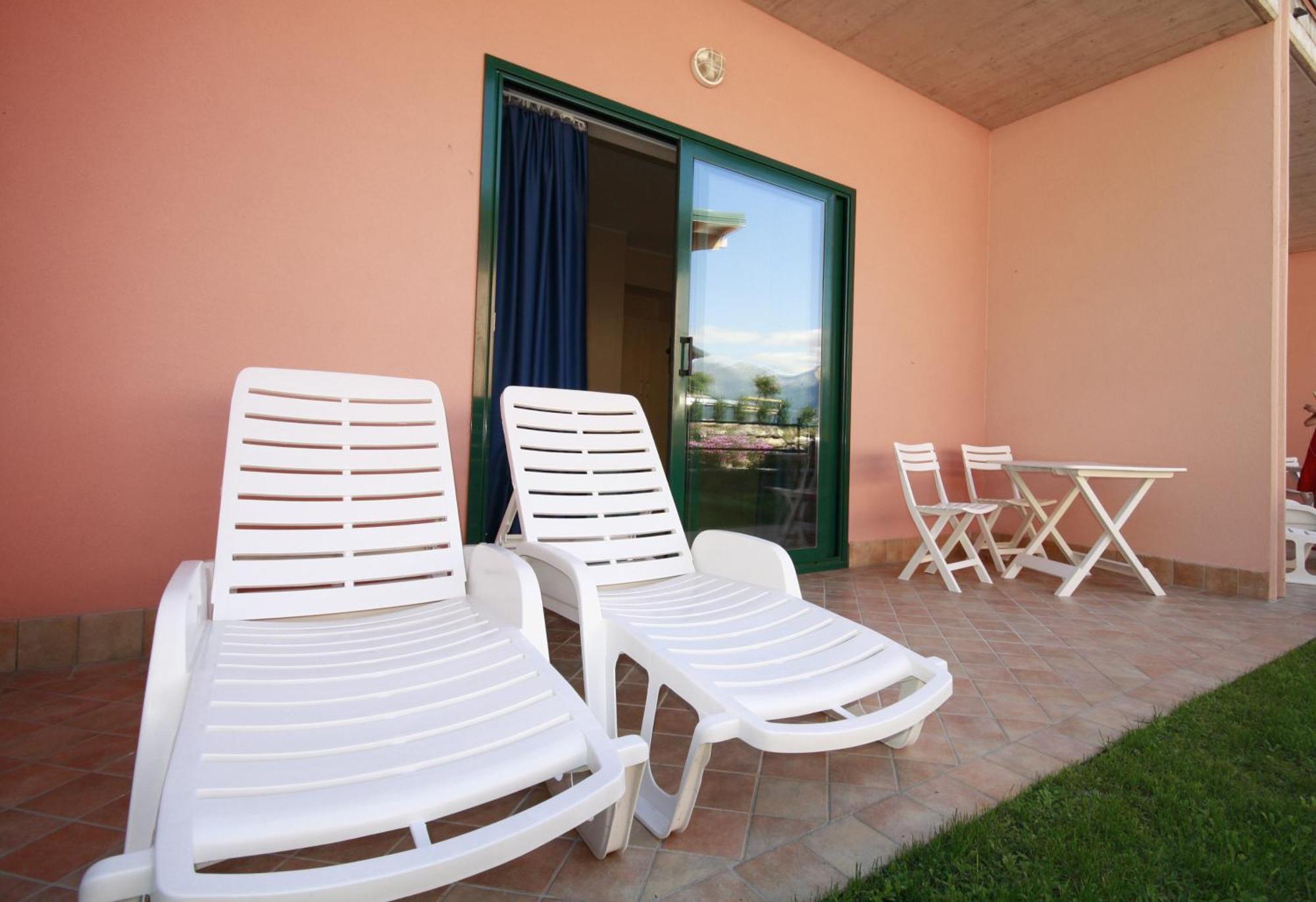 Residence Oasi Del Viandante Lake Como Exterior foto